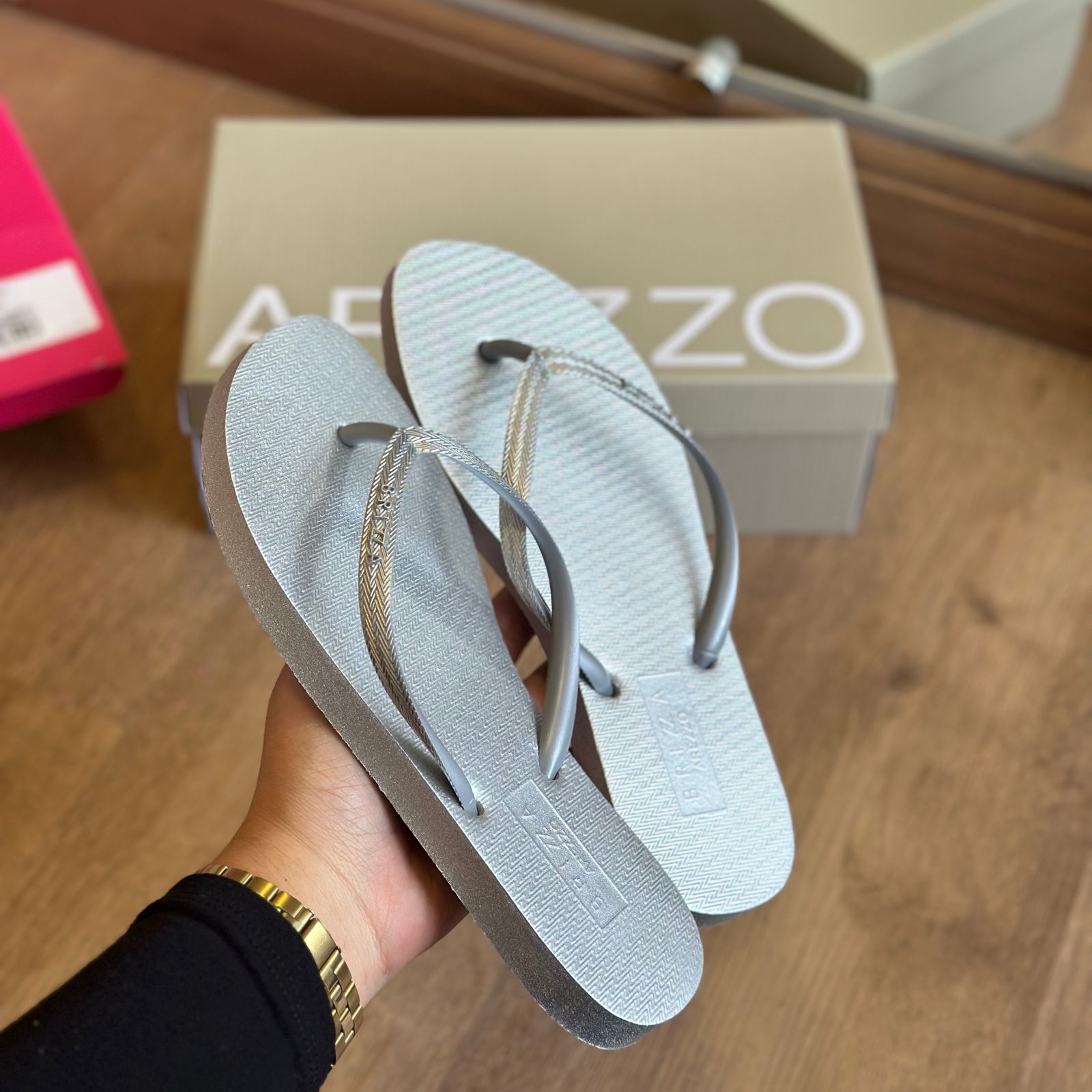 Chinelo de Dedo Arezzo Essential Brizza Z190260006