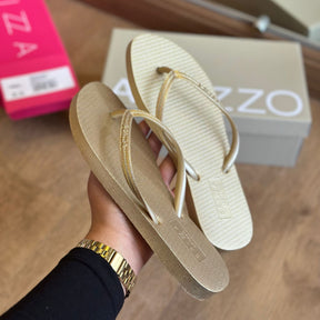 Chinelo de Dedo Arezzo Essential Brizza Z190260006