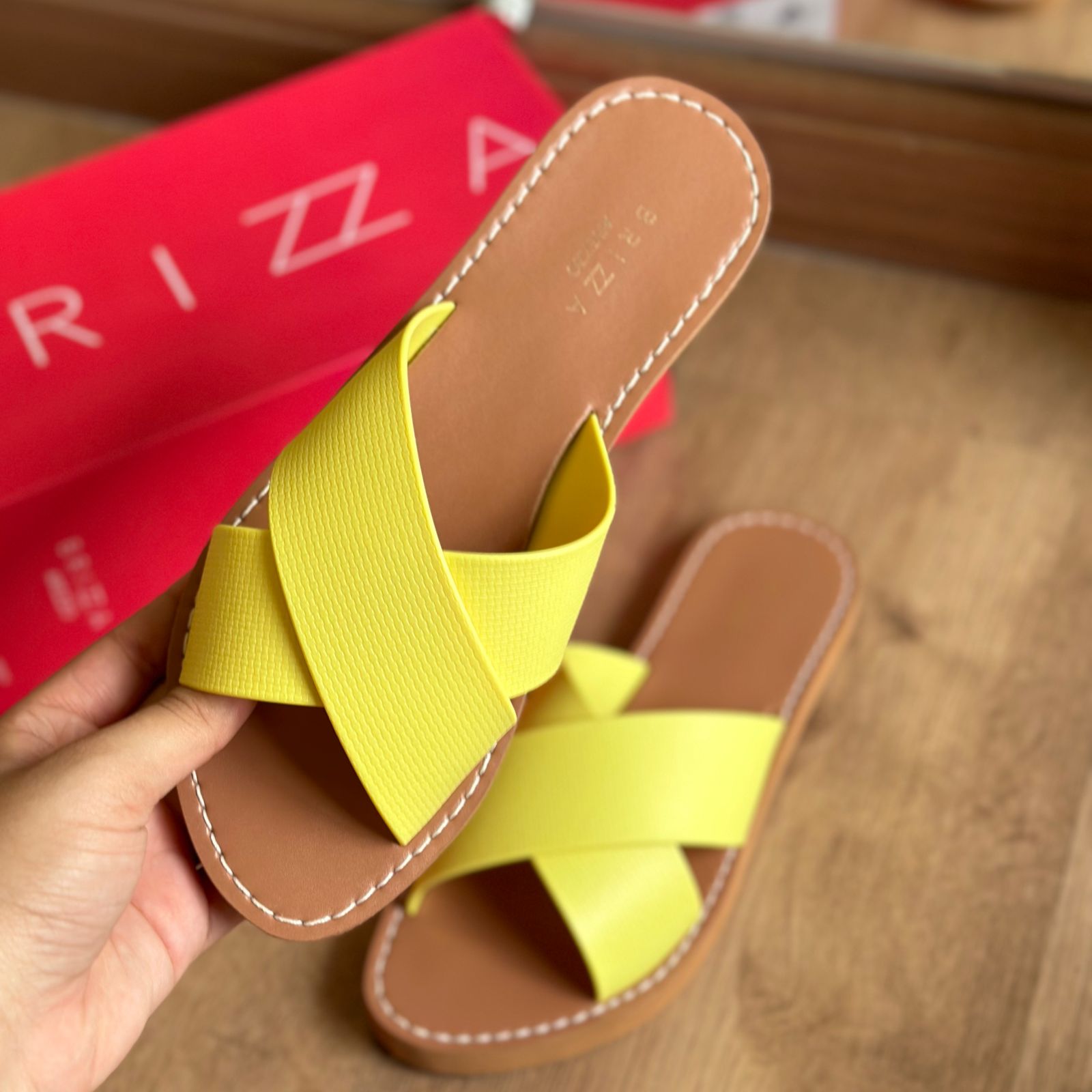 Chinelo Arezzo Z190610001