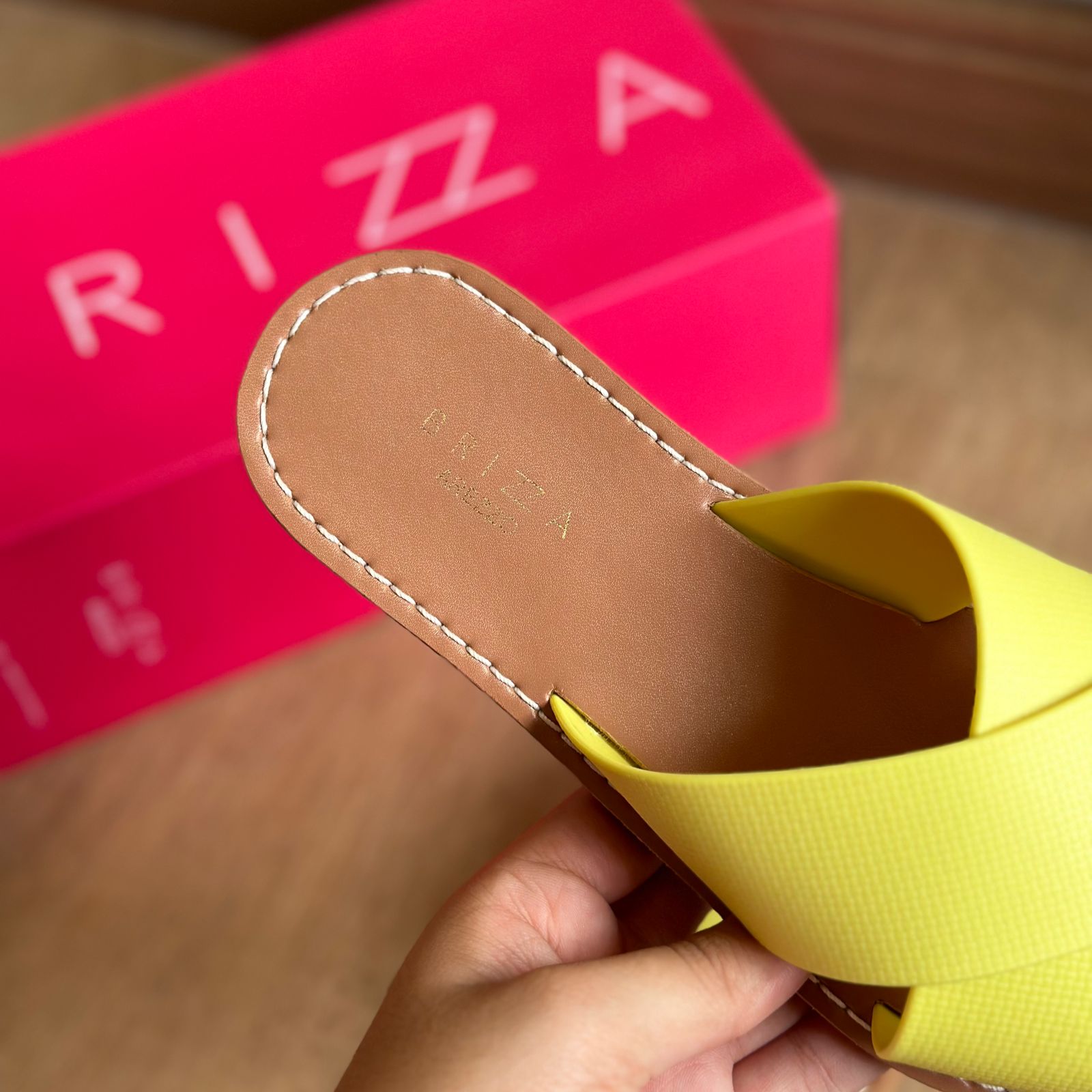 Chinelo Arezzo Z190610001