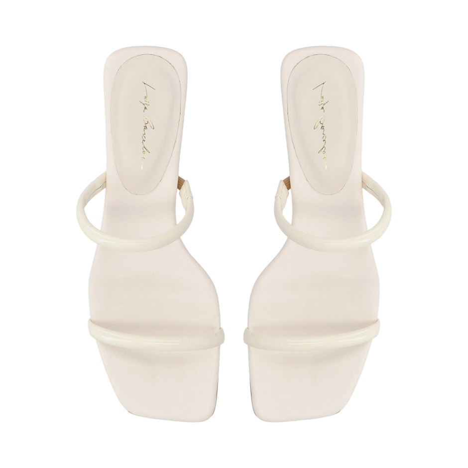 MULE DE SALTO BAIXO EM VERNIZ OFF WHITE COM TIRA DUPLA