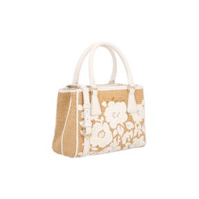 BOLSA MÉDIA EM COURO OFF WHITE E RÁFIA BORDADA